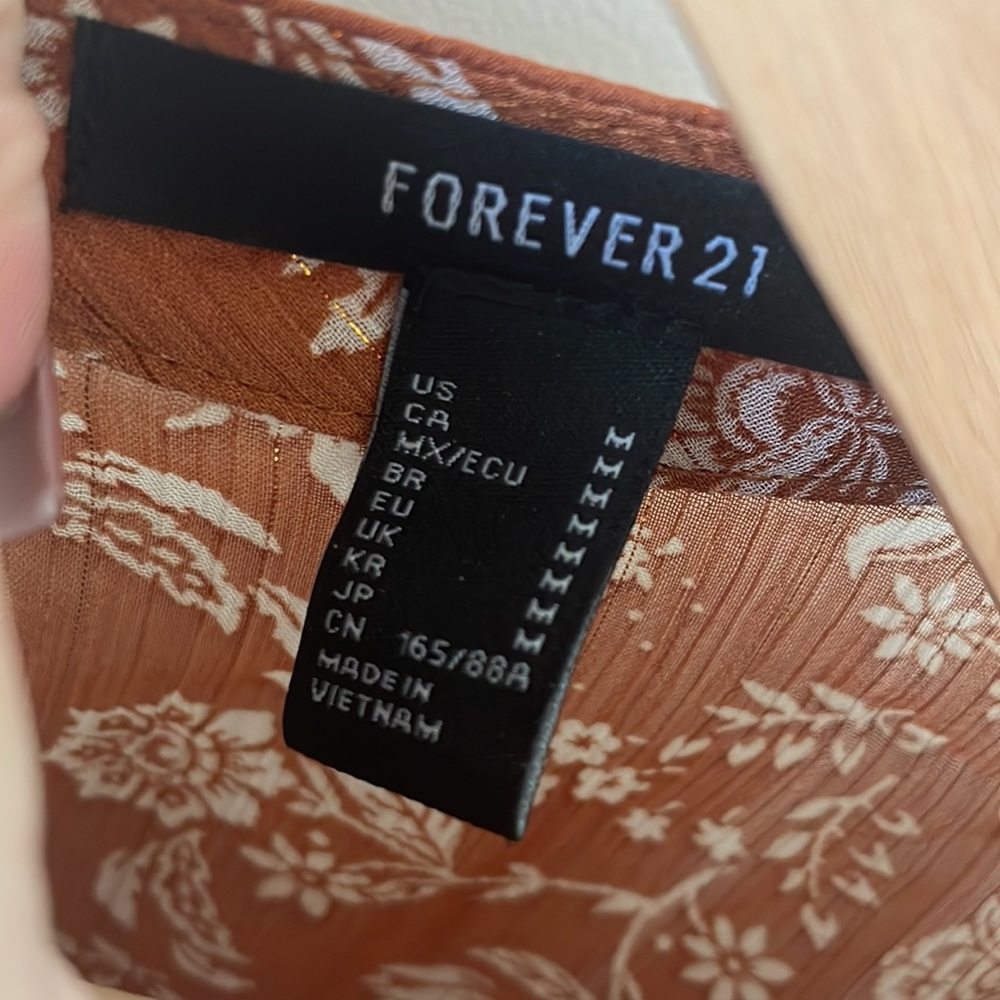 Floral Blouse - Picture 3 of 3
